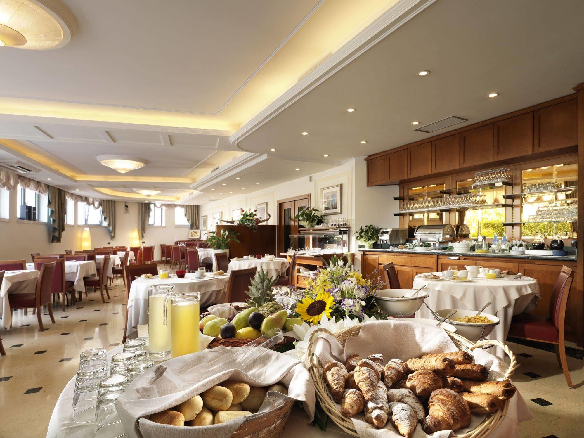 Hotel Ariston Камподарсего Экстерьер фото
